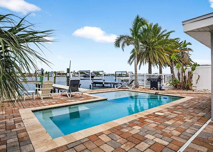 Castaway Waterfront *
